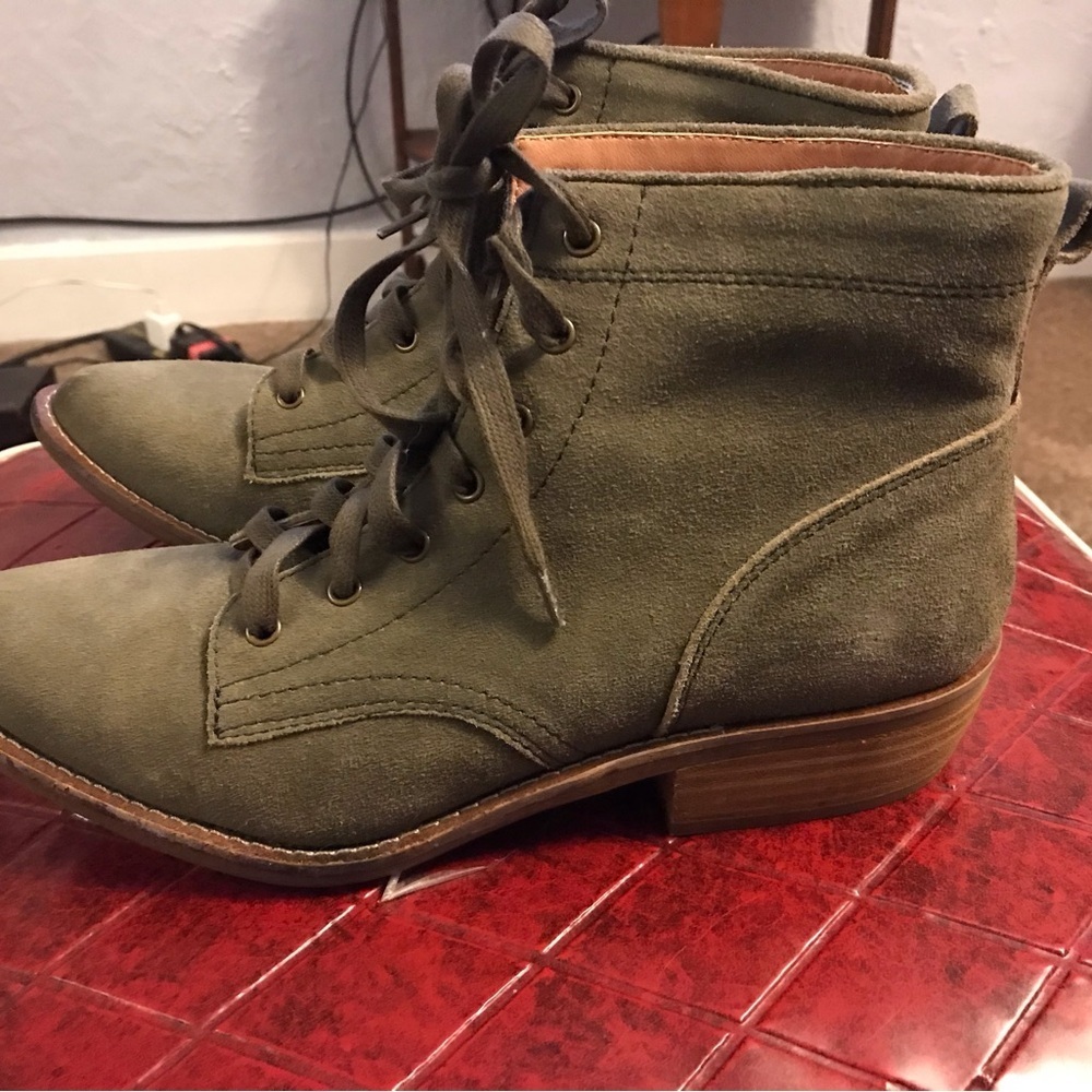 NWT DINGO Green Acres Olive Acres Pointed Toe Lace Up Women's Ankle Bootie 10M